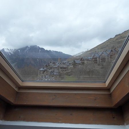 Pensio I Apartaments La Bordeta เตาอุยล์ ภายนอก รูปภาพ
