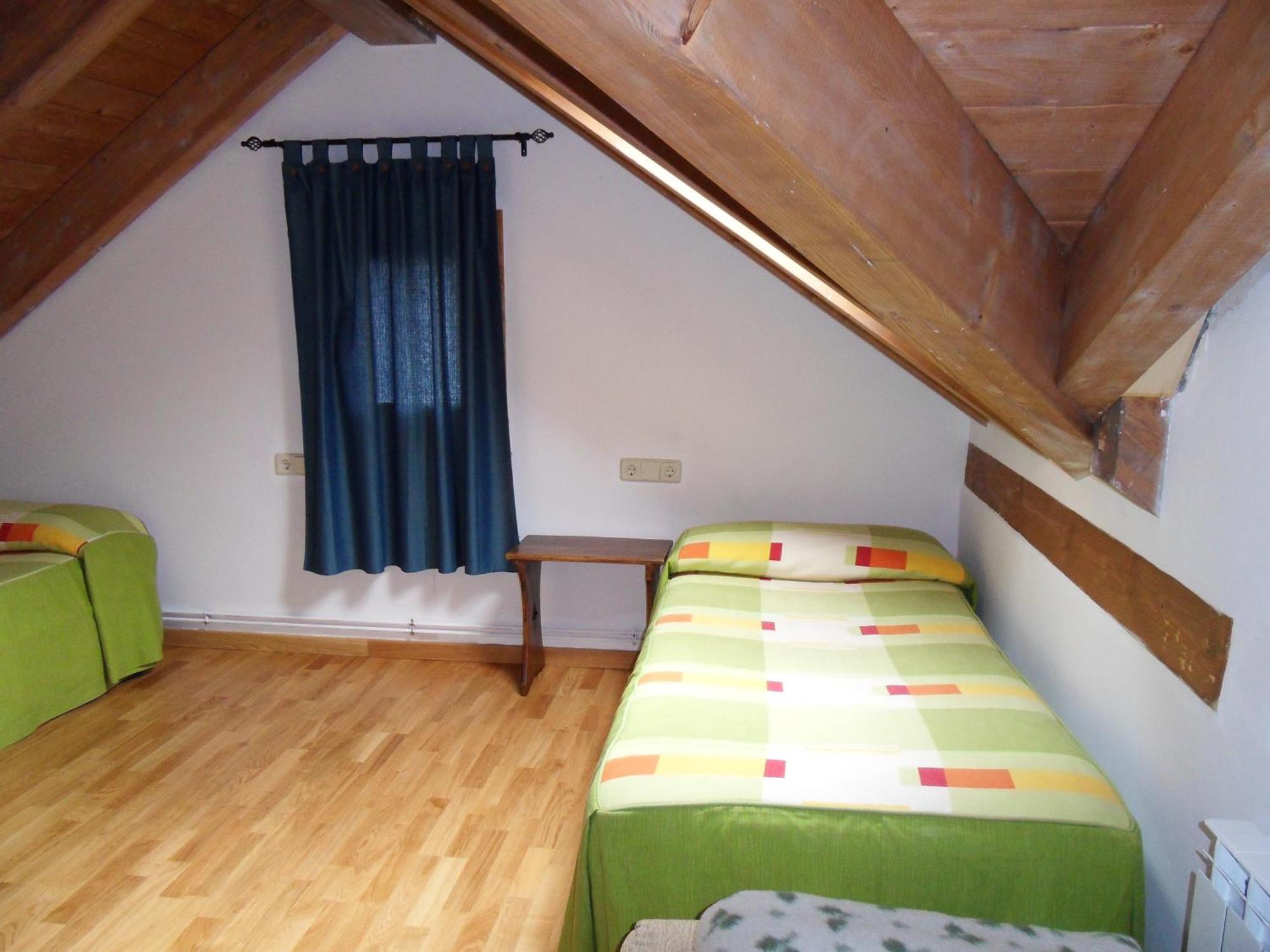 Pensio I Apartaments La Bordeta เตาอุยล์ ภายนอก รูปภาพ
